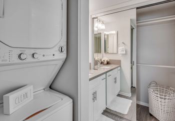 Washer and Dryer at Bella Vista, Mission Viejo, CA